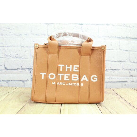 Marc Jacobs Grained Calfskin Tote Bag Argan Oil Brown - Picture 2 of 10